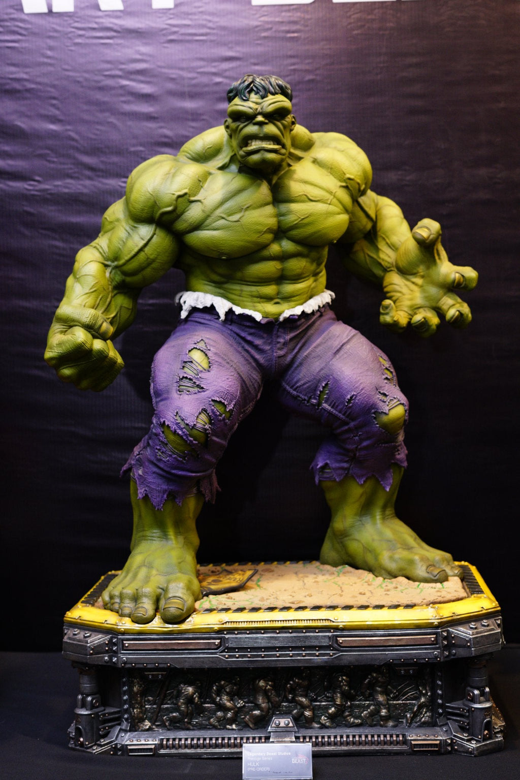 XM Studios Incredible Hulk (Modern Enraged Version) 1/3 Scale Statue