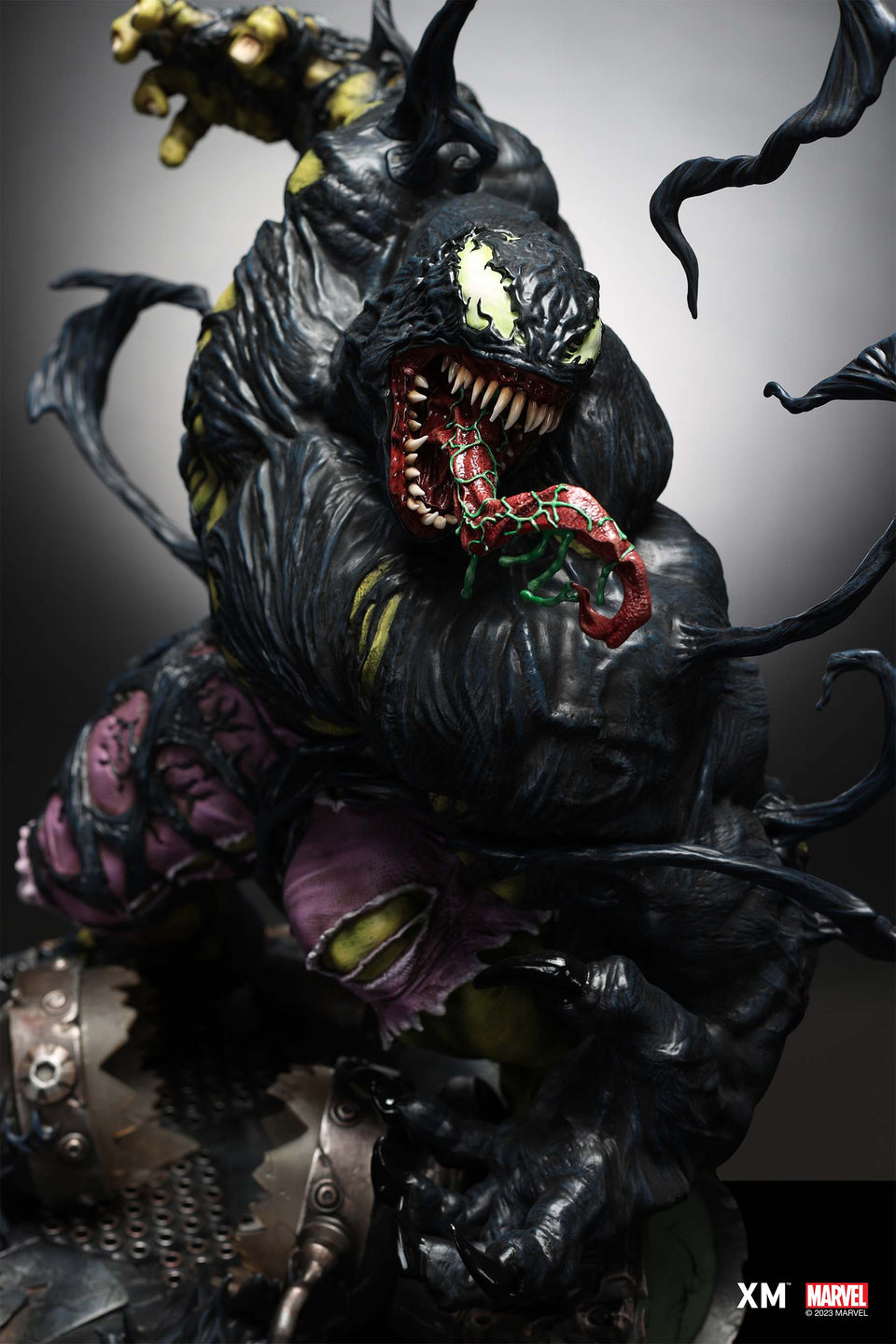 XM Studios Venomized Hulk (Version A - 1 Torso) 1/4 Scale Statue