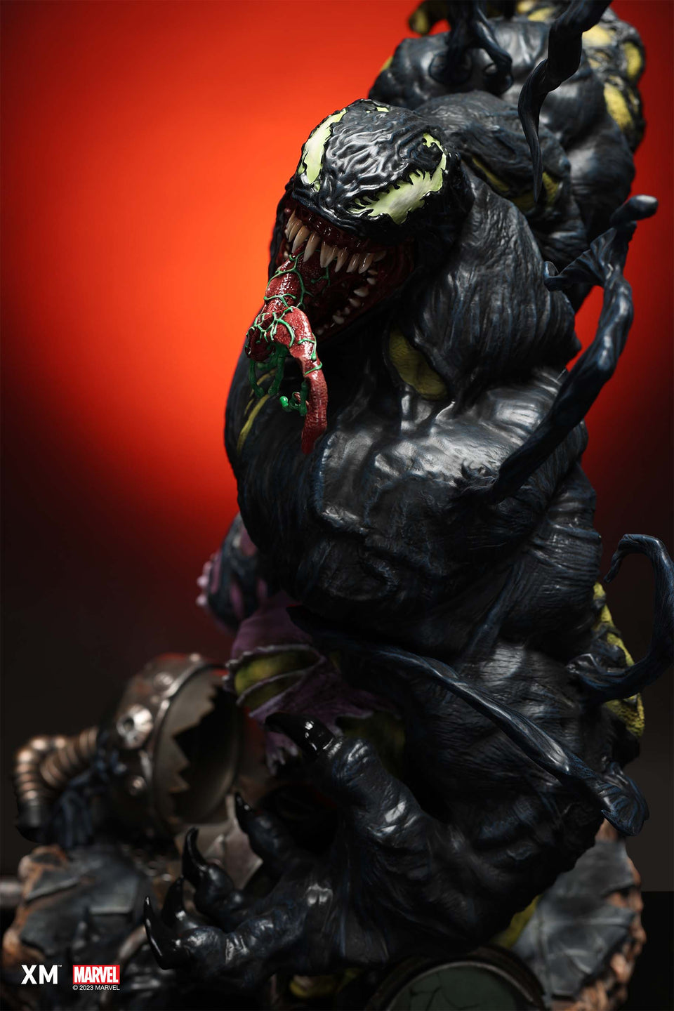 XM Studios Venomized Hulk (Version A - 1 Torso) 1/4 Scale Statue