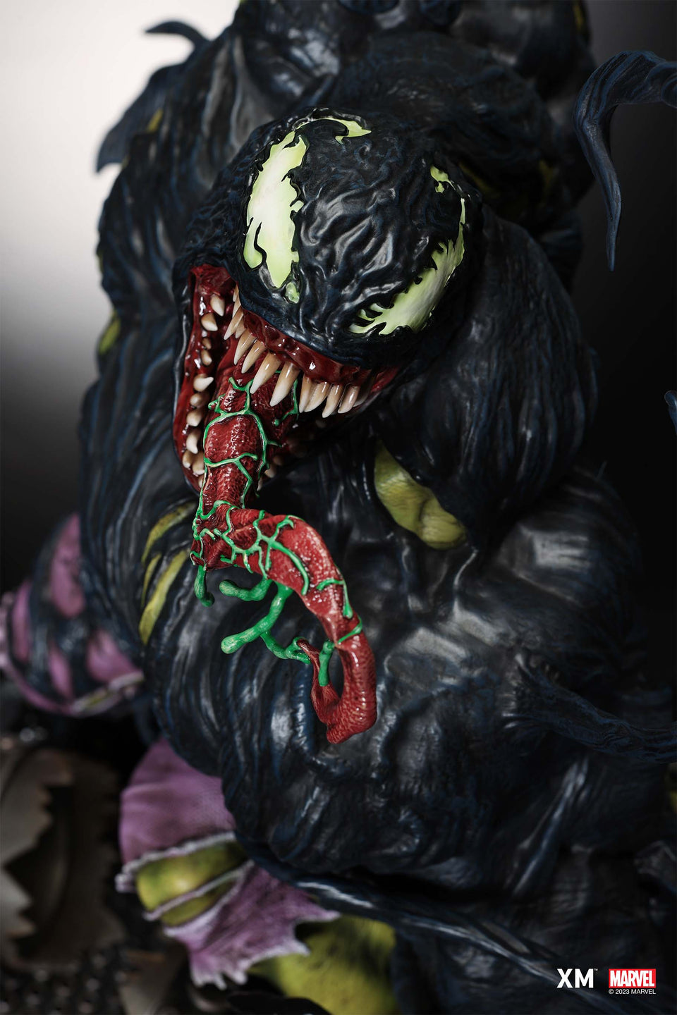 XM Studios Venomized Hulk (Version A - 1 Torso) 1/4 Scale Statue