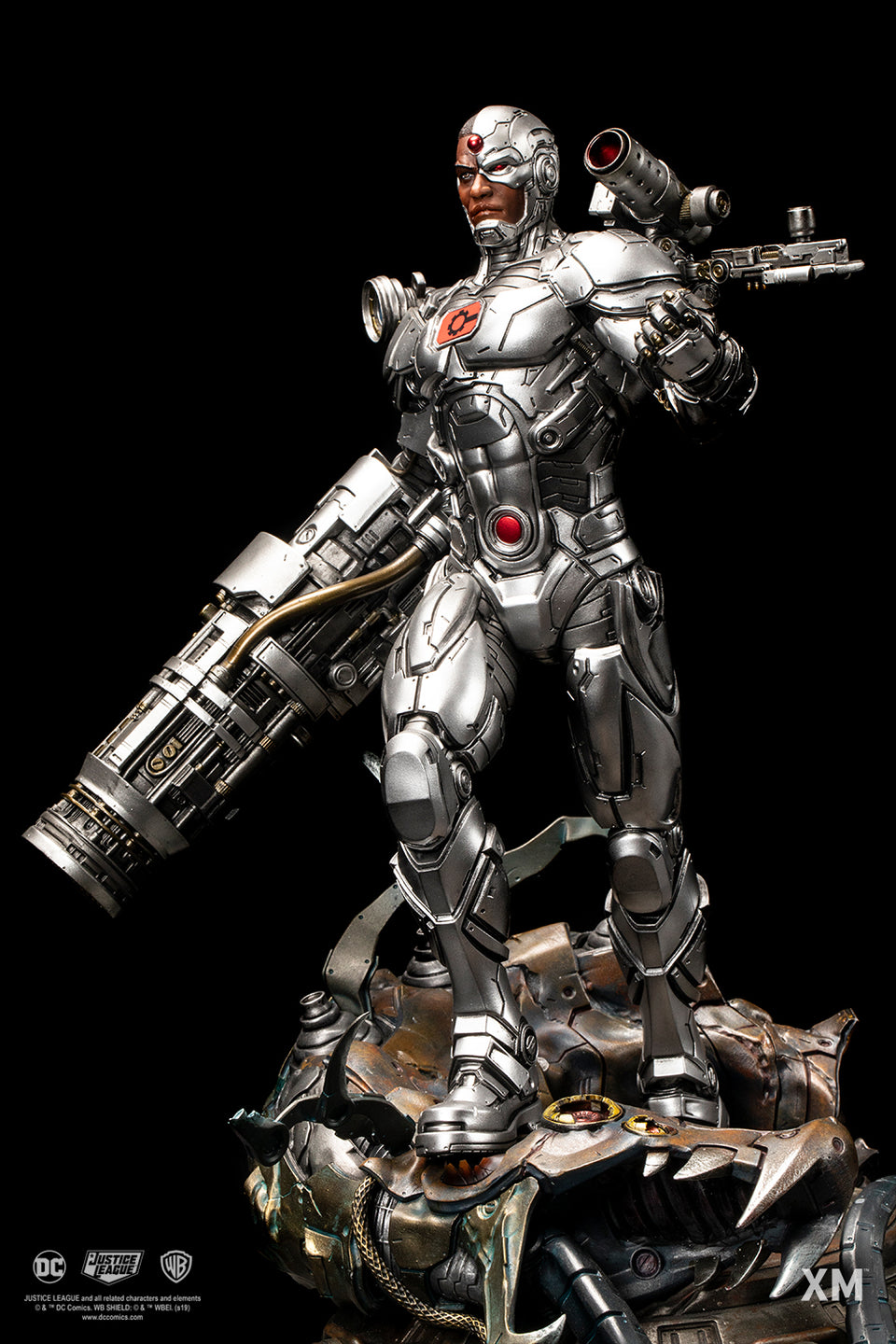 XM Studios Cyborg (Rebirth Series) 1/6 Scale Statue