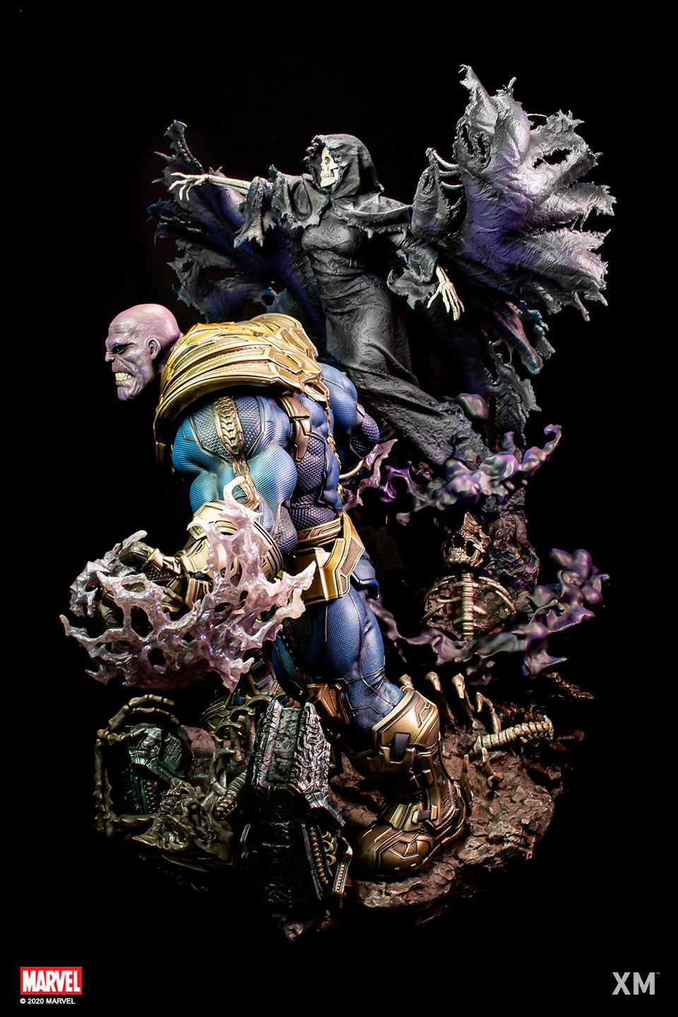 XM Studios Thanos and Lady Death (Exclusive) 1:4 Scale Statue