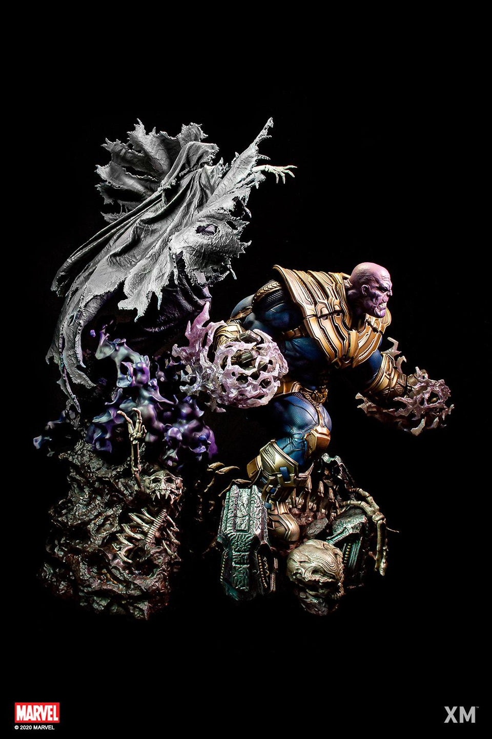XM Studios Thanos and Lady Death (Exclusive) 1:4 Scale Statue