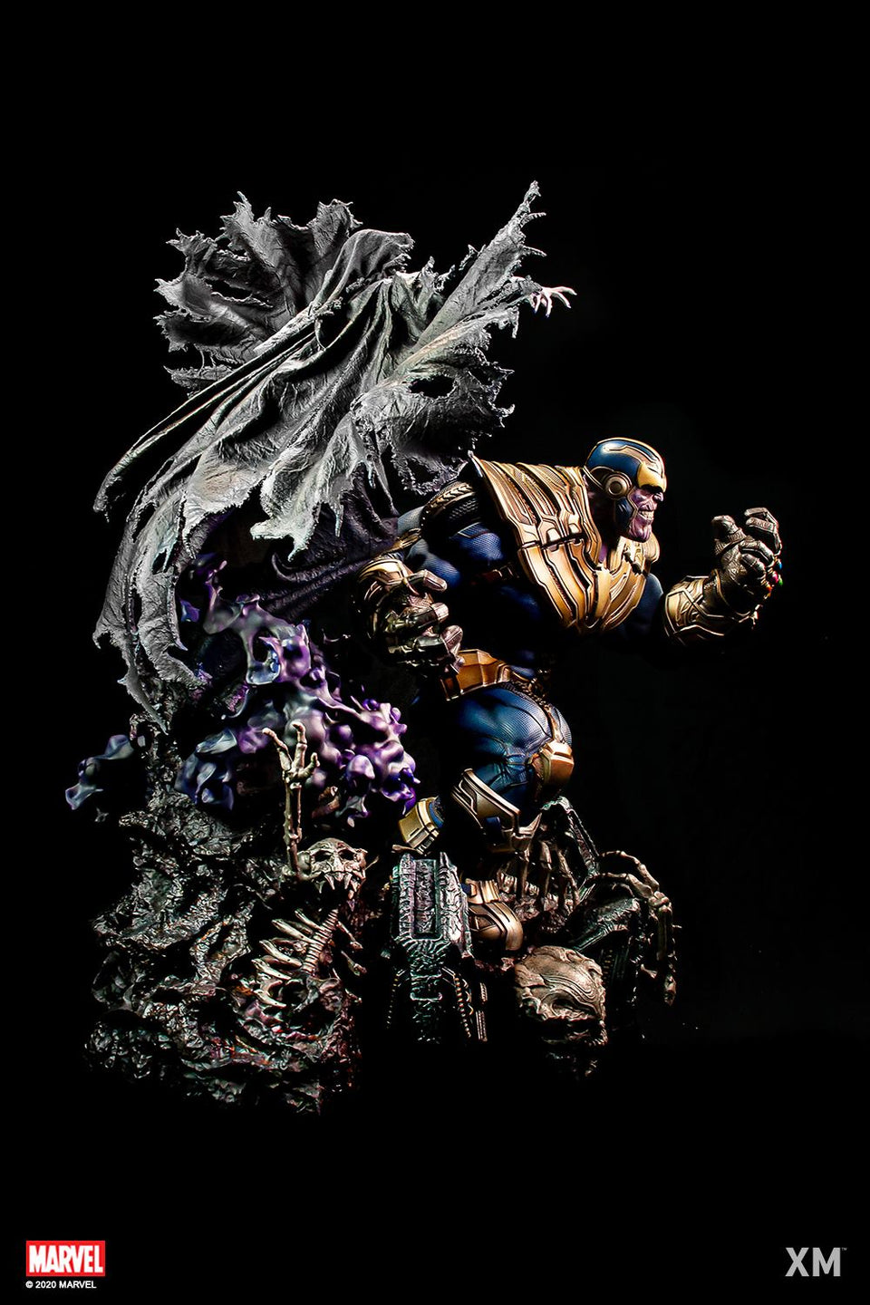 XM Studios Thanos and Lady Death (Exclusive) 1:4 Scale Statue