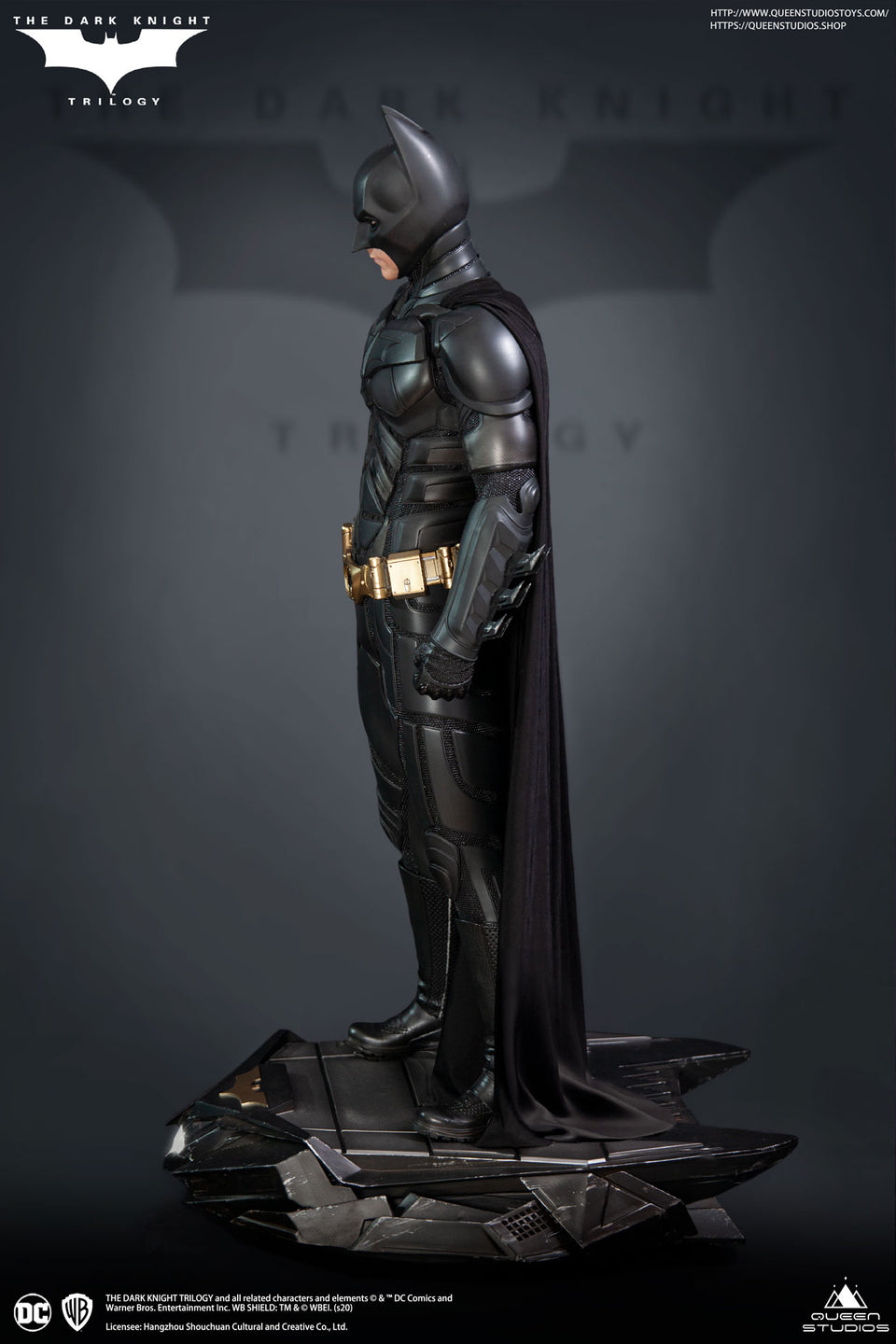 Queen Studios Batman / The Dark Knight (Regular Edition) 1:3 Scale Statue