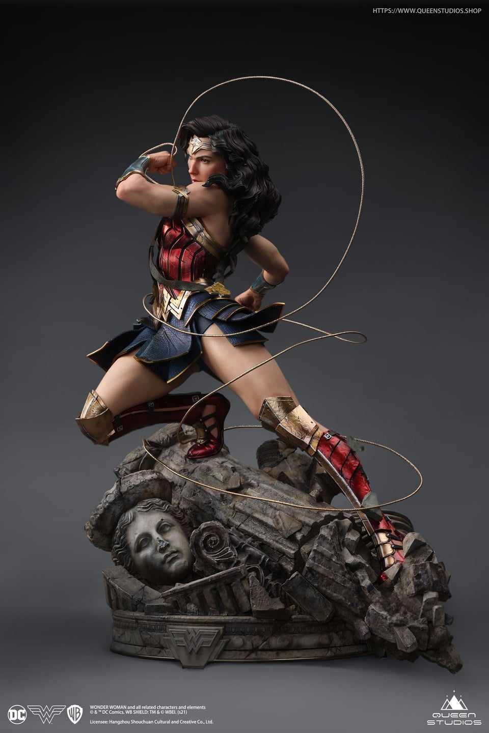 Queen Studios Wonder Woman 1/4 Scale Statue