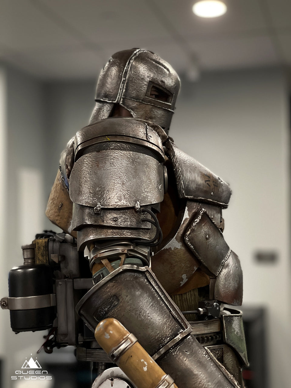 Queen Studios Iron Man Mark 1 1/2 Scale Statue
