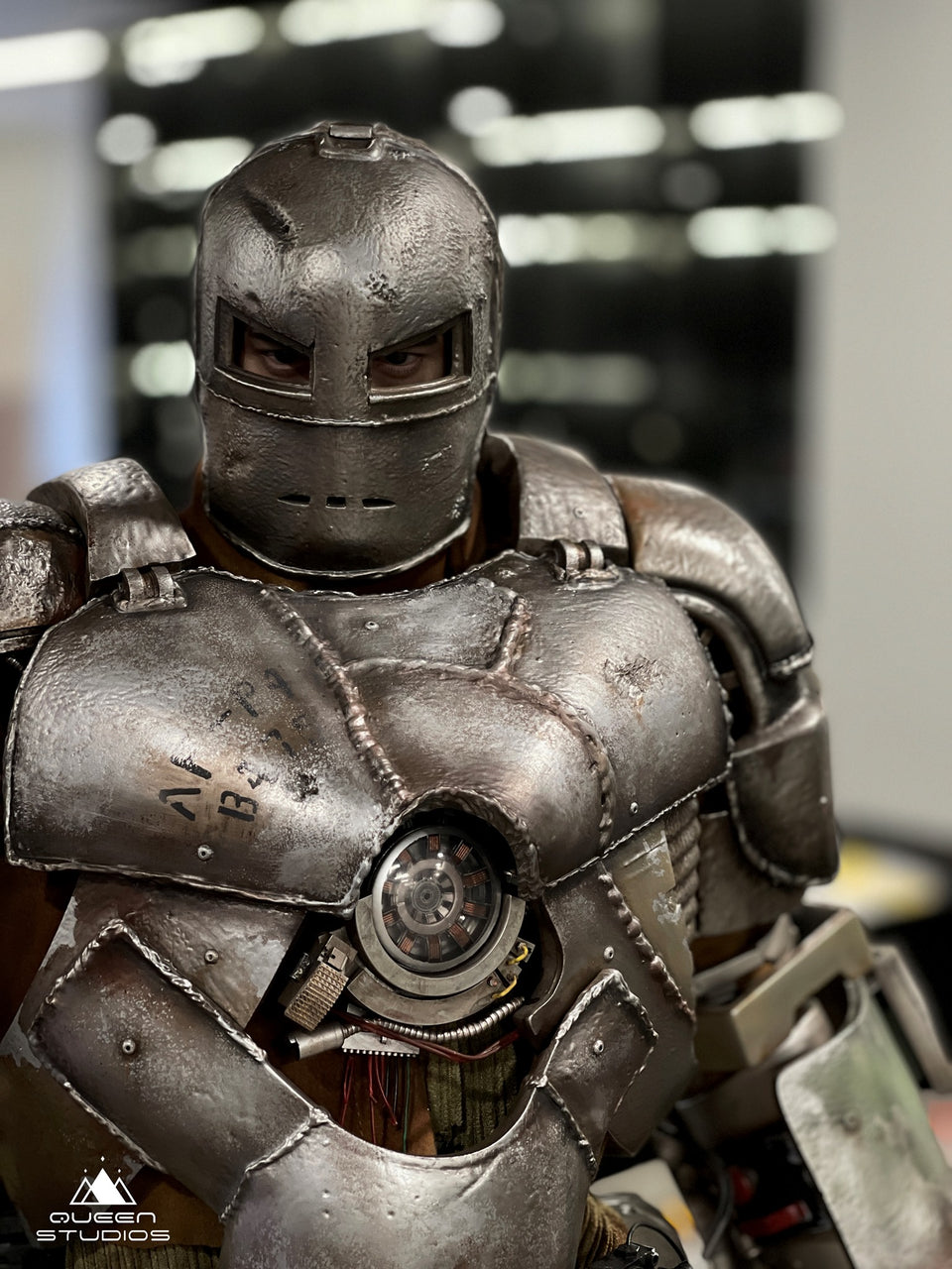 Queen Studios Iron Man Mark 1 1/2 Scale Statue