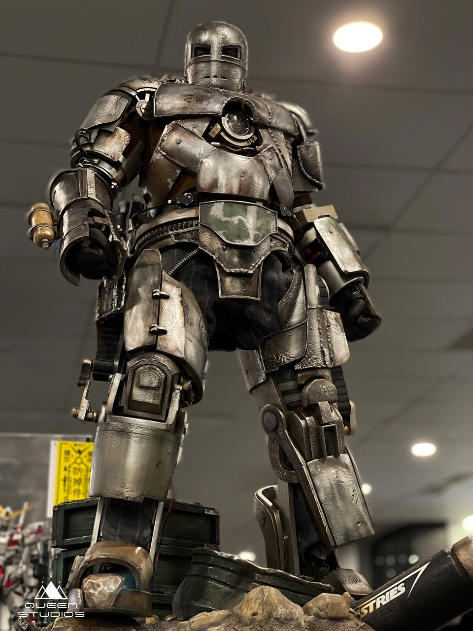 Queen Studios Iron Man Mark 1 1/2 Scale Statue