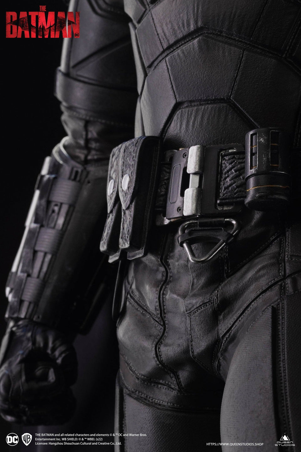 Queen Studios The Batman (Regular Edition) 1/3 Scale Statue