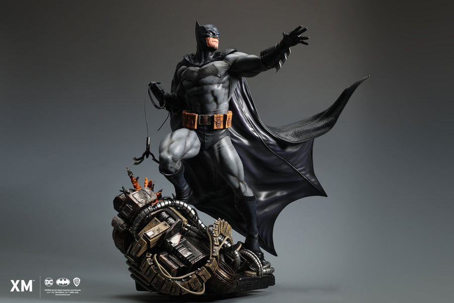 XM Studios Batman Classic 1/6 Scale Statue – Cosmic Chase Collectibles ...