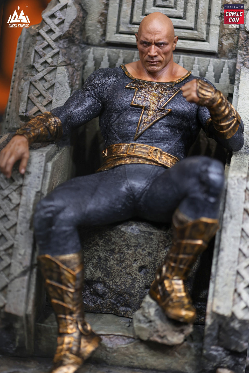 Queen Studios Black Adam On Throne 1/4 Scale Statue