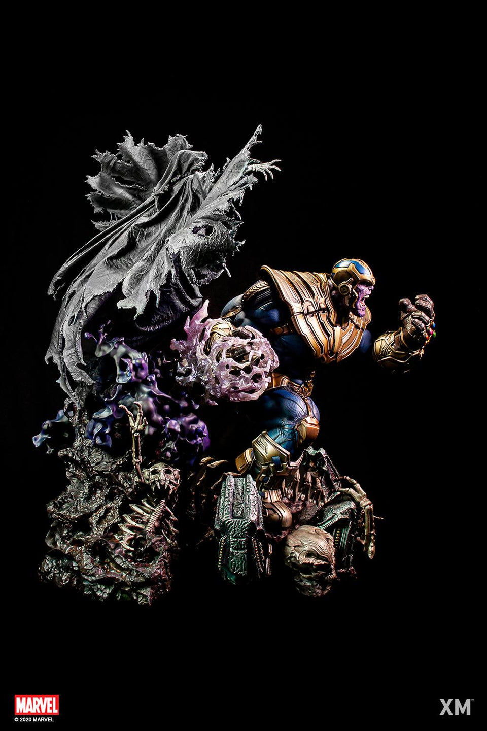 XM Studios Thanos and Lady Death (Exclusive) 1:4 Scale Statue