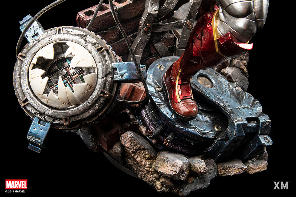 XM Studios Colossus  1:4 Scale Statue