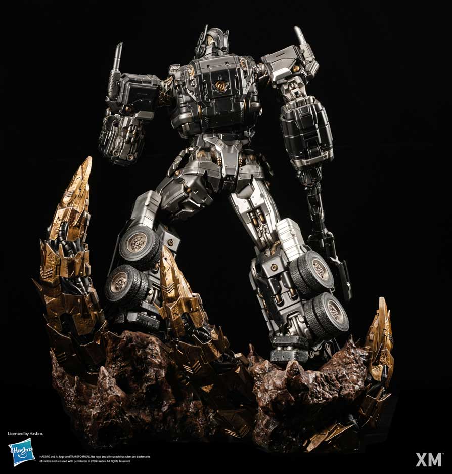 XM Studios Nemesis Prime (Transformers) (Exclusive) 1:10 Scale Statue