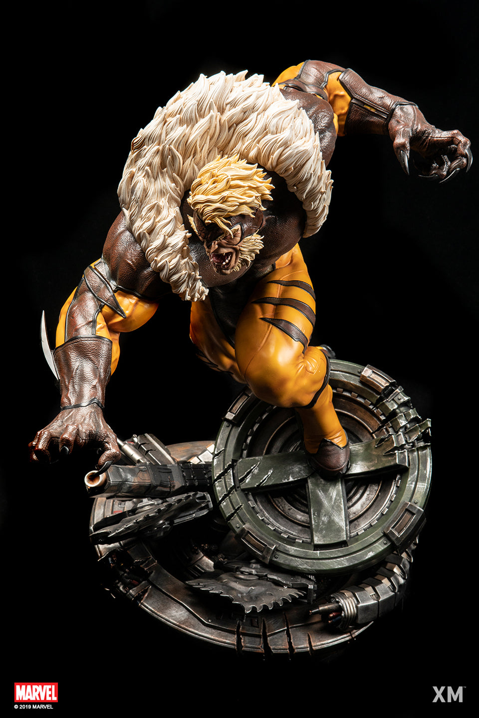 XM Studios Sabretooth 1:4 Scale Statue